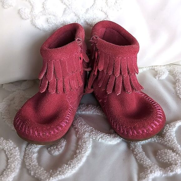 MINNETONKA 🩷Pink SUEDE Toddler Moccasins Size 3 - Picture 1 of 11